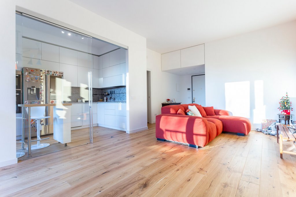 Una casa su misura: Camihawke e il suo appartamento ristrutturato | Facile Ristrutturare Il nuovo living di Camihawke a Monza