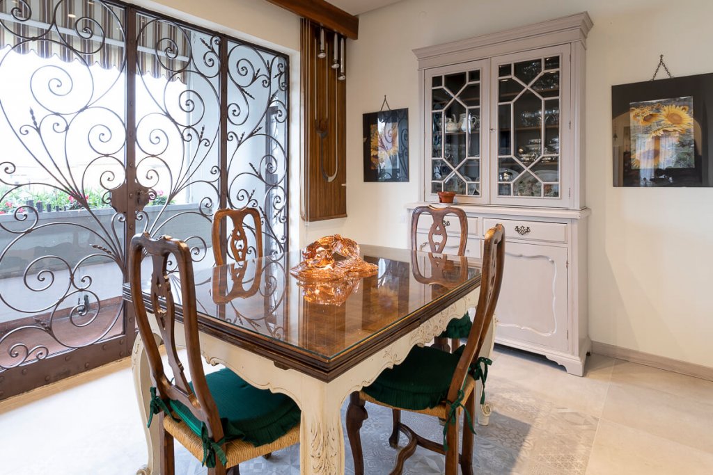 Ristrutturazione appartamento Firenze Campi Bisenzio zona pranzo classica