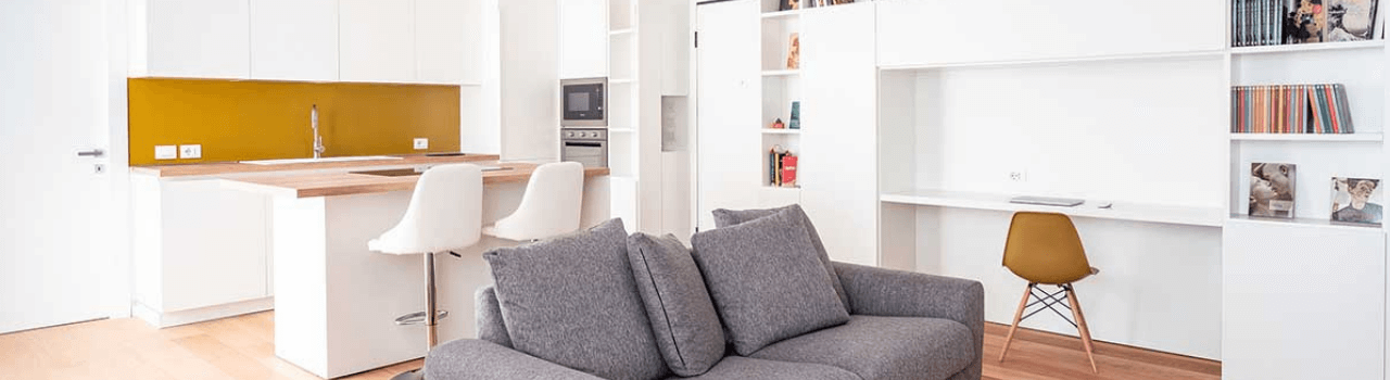 Open Space: spunti e soluzioni per dividere gli spazi di soggiorno e cucina Open Space: spunti e soluzioni per dividere gli spazi di soggiorno e cucina