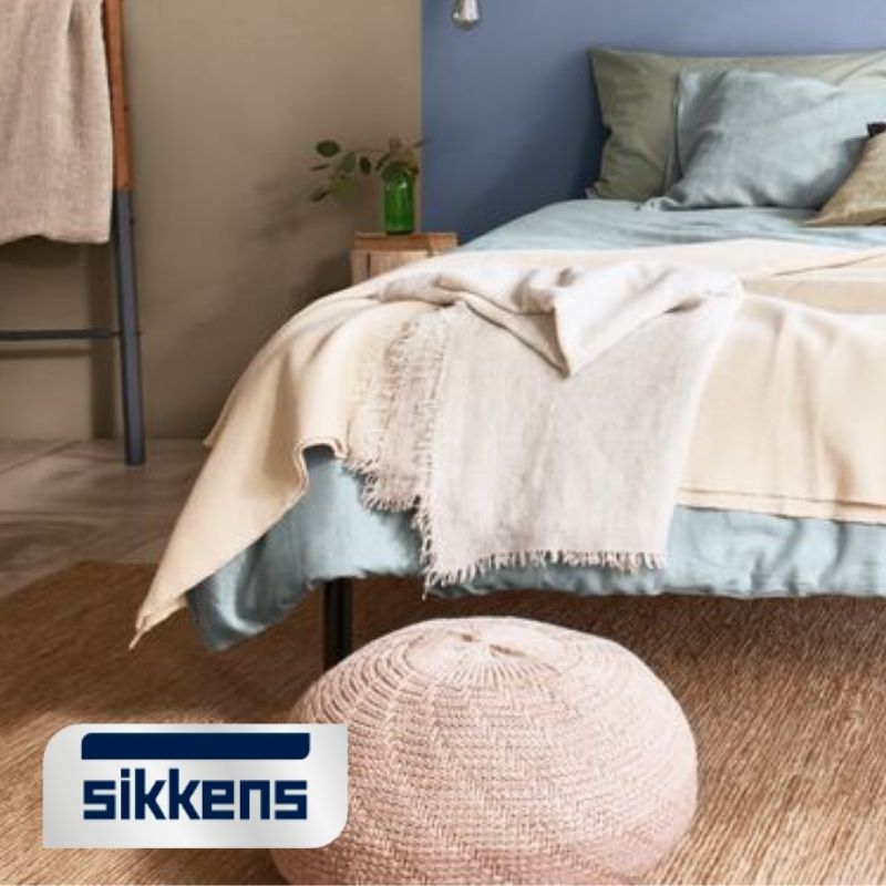 Rinnova la tua casa con i colori Sikkens! | Facile Ristrutturare Camera da letto con puff e parquet colori Sikkens 2021