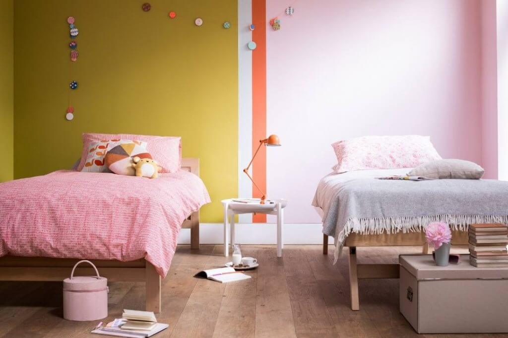 Come dividere gli ambienti con i colori di Sikkens | Facile Ristrutturare Cameretta dei bambini con parete bicolore. Pareti colorate