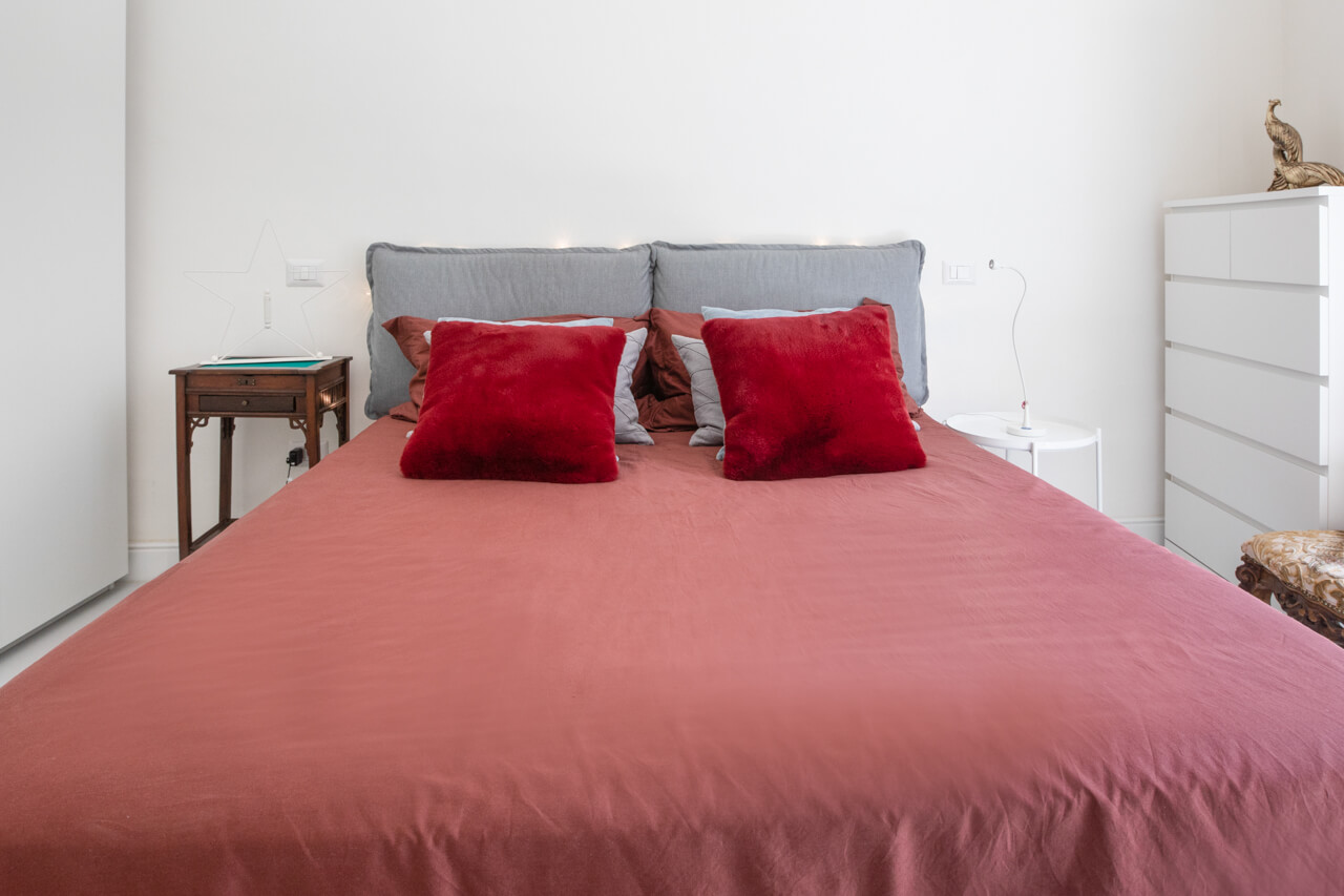 Viva Magenta: come usare il colore Pantone 2023 per arredare casa | Facile Ristrutturare Letto Viva Magenta