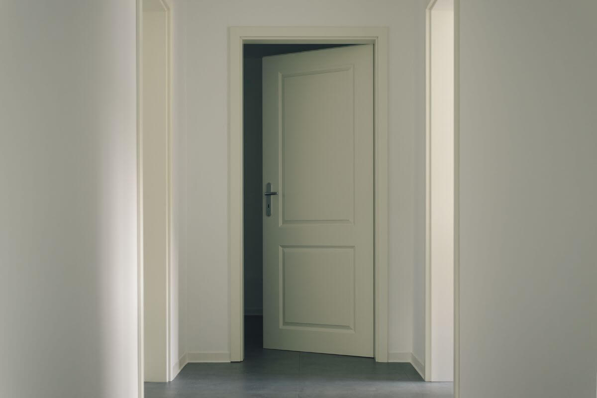 Arredare casa: come scegliere le porte interne! | Facile Ristrutturare tortora chiaro porte interne color tortora