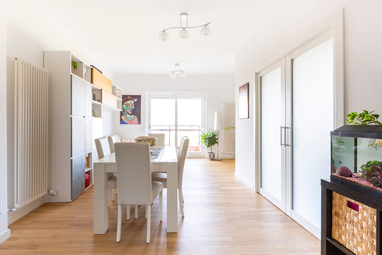 sala pranzo con parquet rovere