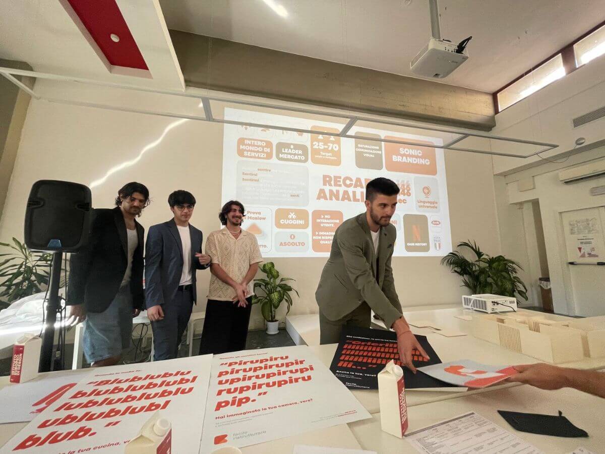 Facile Ristrutturare allo IED di Firenze nella giornata dedicata al Progetto Tesi che vede il brand protagonista | Facile Ristrutturare