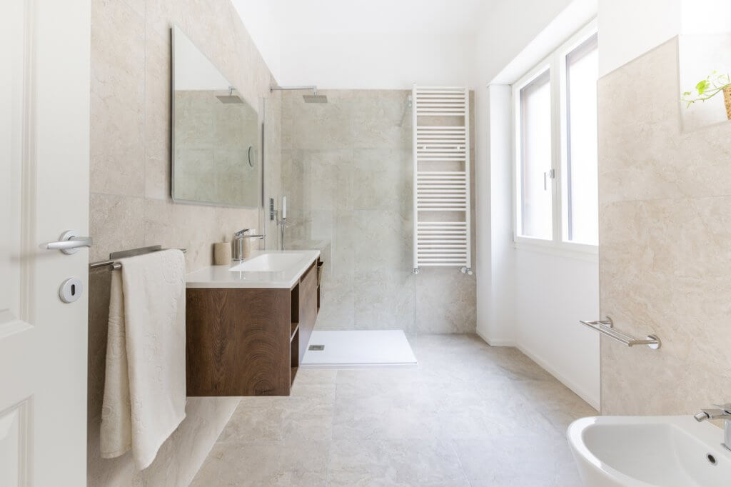 bagno arredato