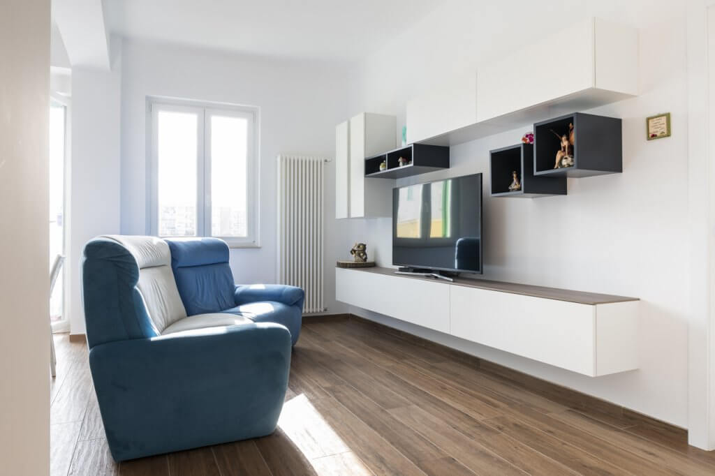 parete attrezzata black and white