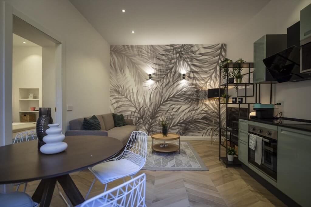 casa Elen Ellis, soggiorno cucina open space parquet a spina di pesce
