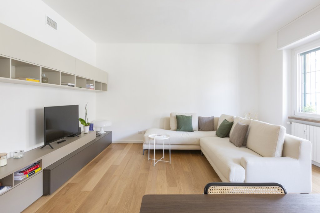 Open space parquet chiaro stile moderno