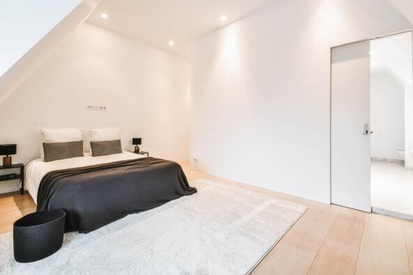 Come arredare una mansarda: guida completa per un ambiente accogliente e funzionale | Facile Ristrutturare arredare mansarda camera da letto